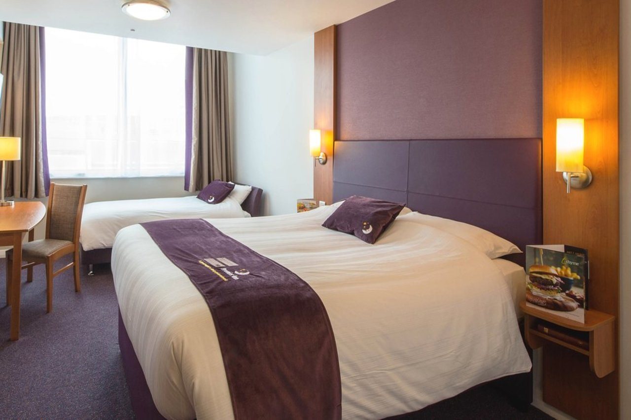 Premier Inn Manchester Airport (M56/J6) Runger Lane North