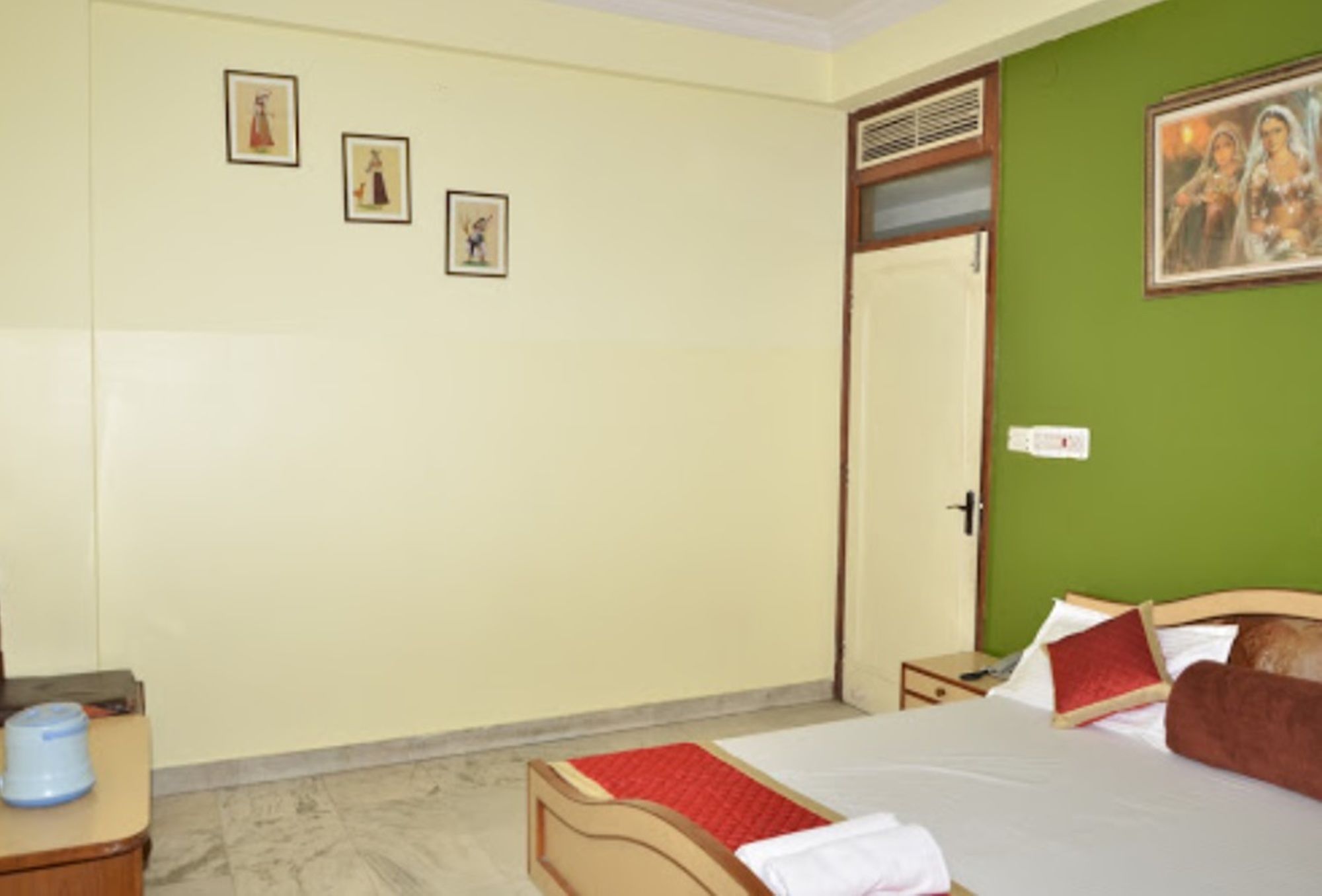 Hotel Padmini Palace