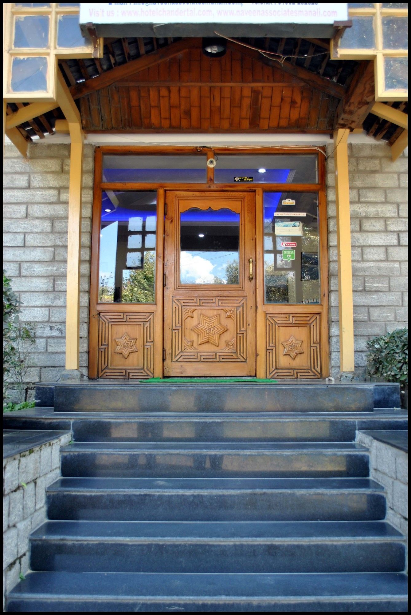 Hotel Chandertal Manali