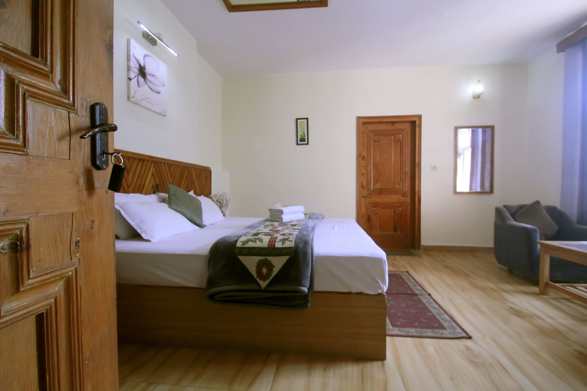Hotel Chandertal Manali