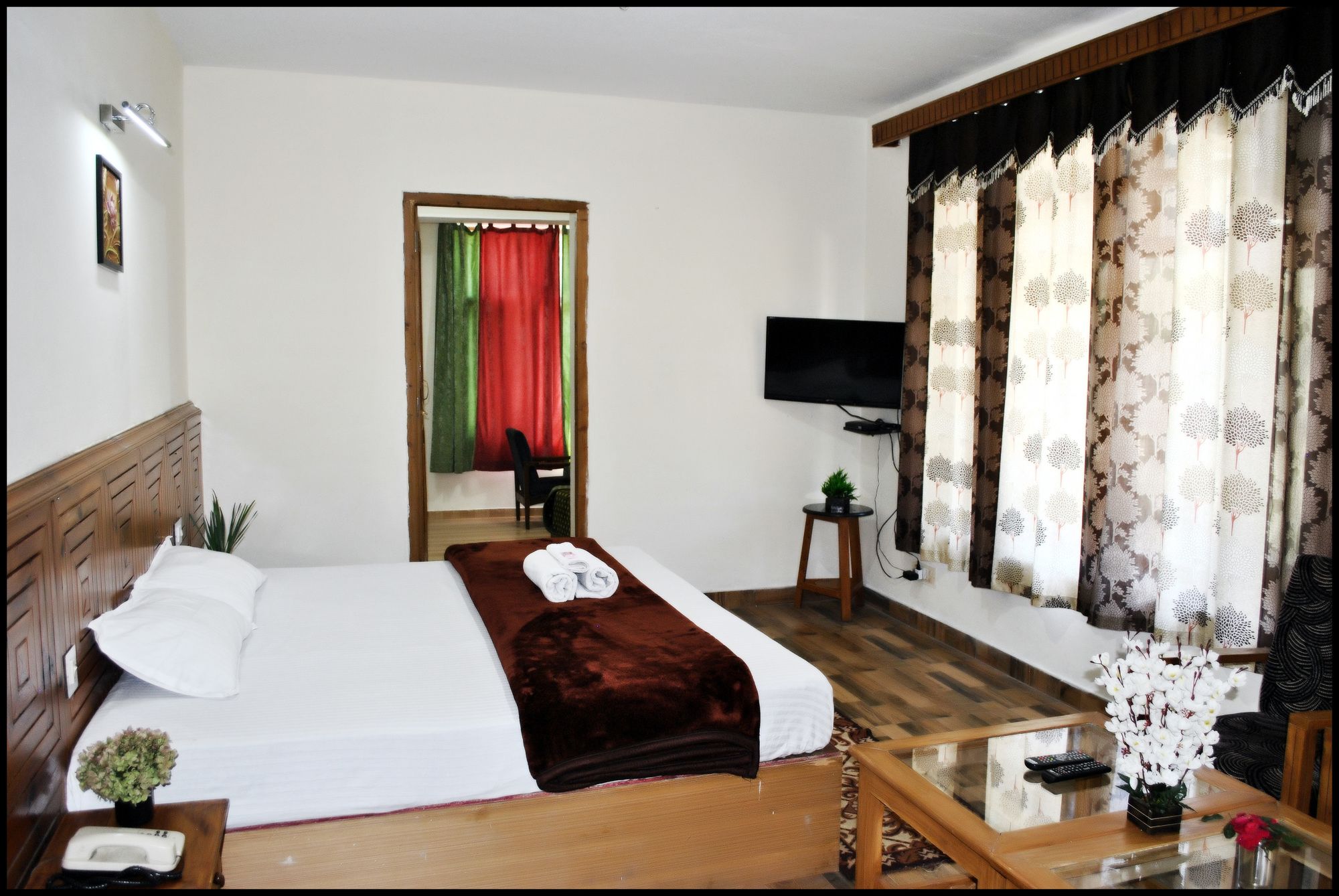 Hotel Chandertal Manali