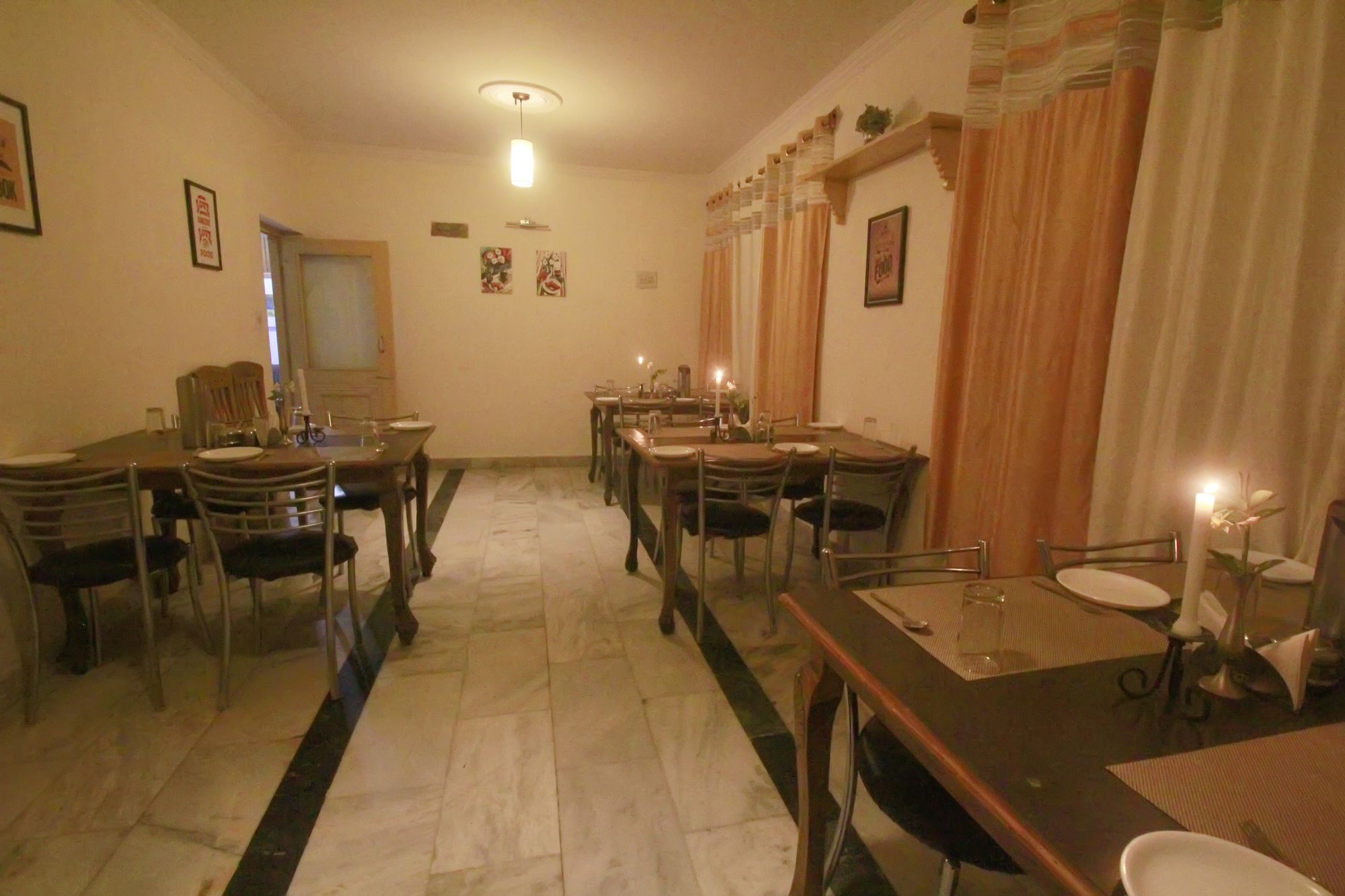 Hotel Chandertal Manali