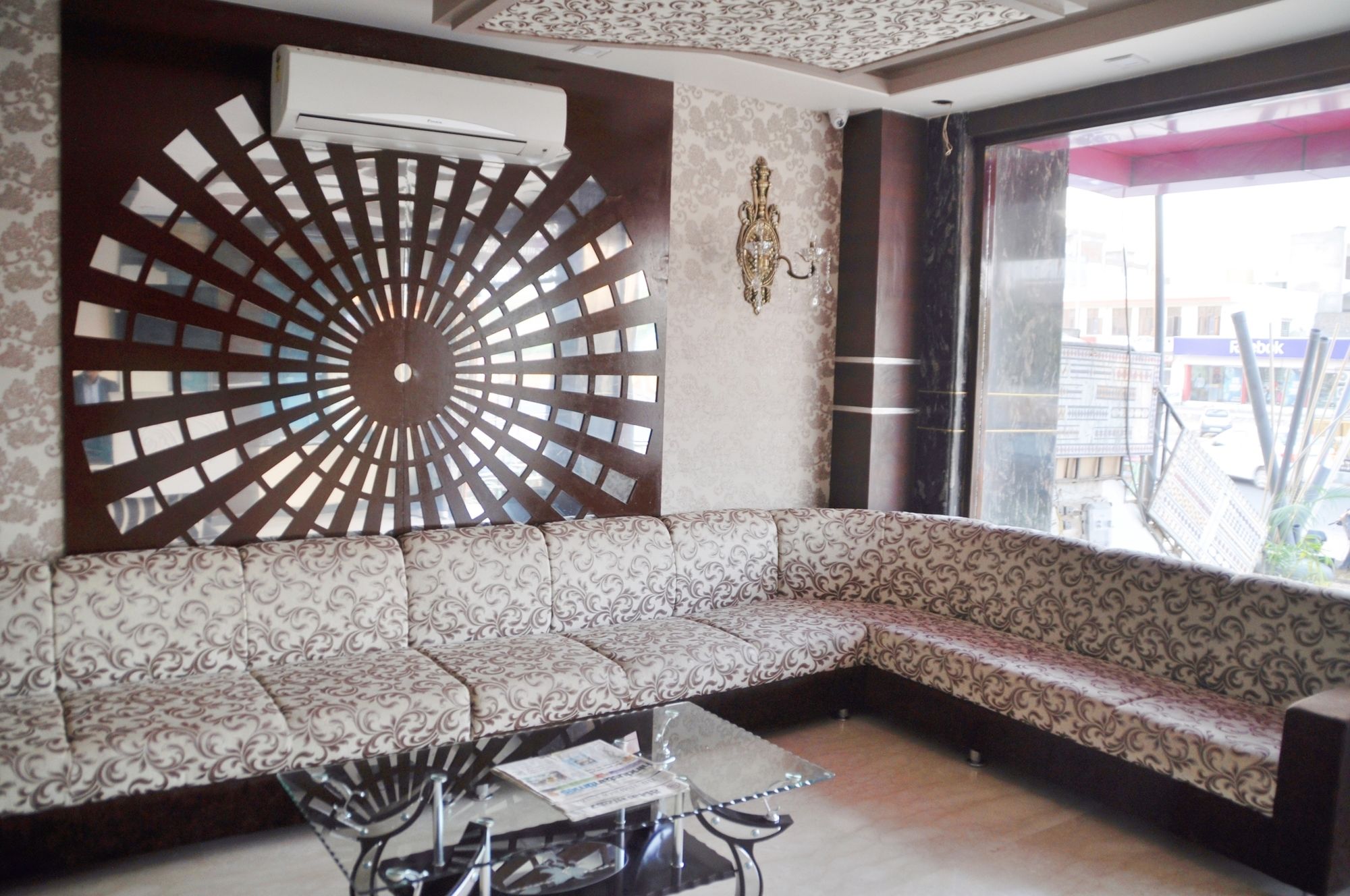 RnB R K Palace