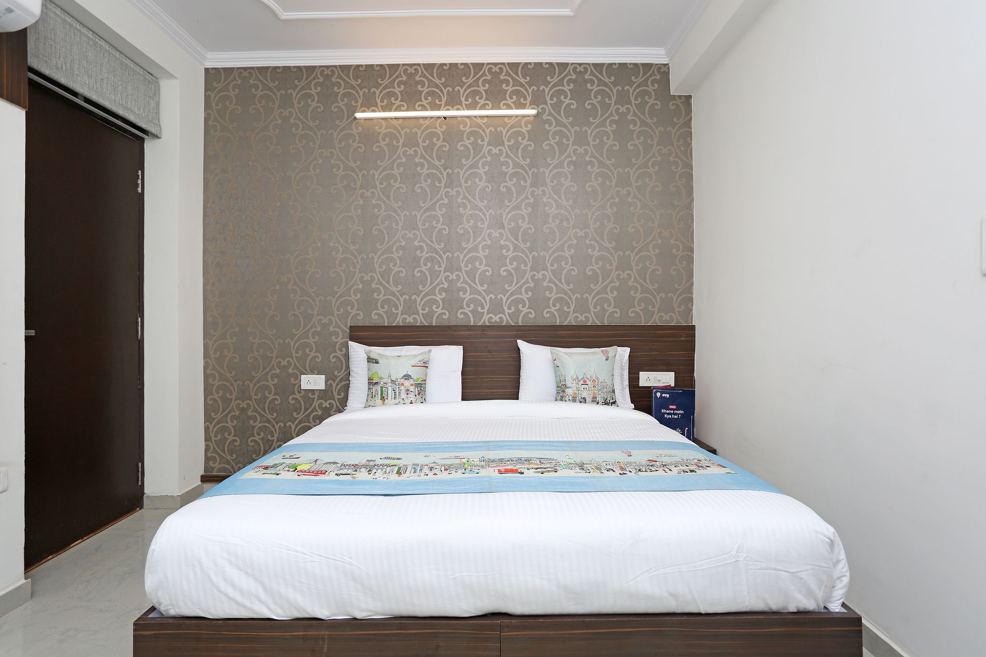OYO 9596 Hotel Radha Nikunj Residency