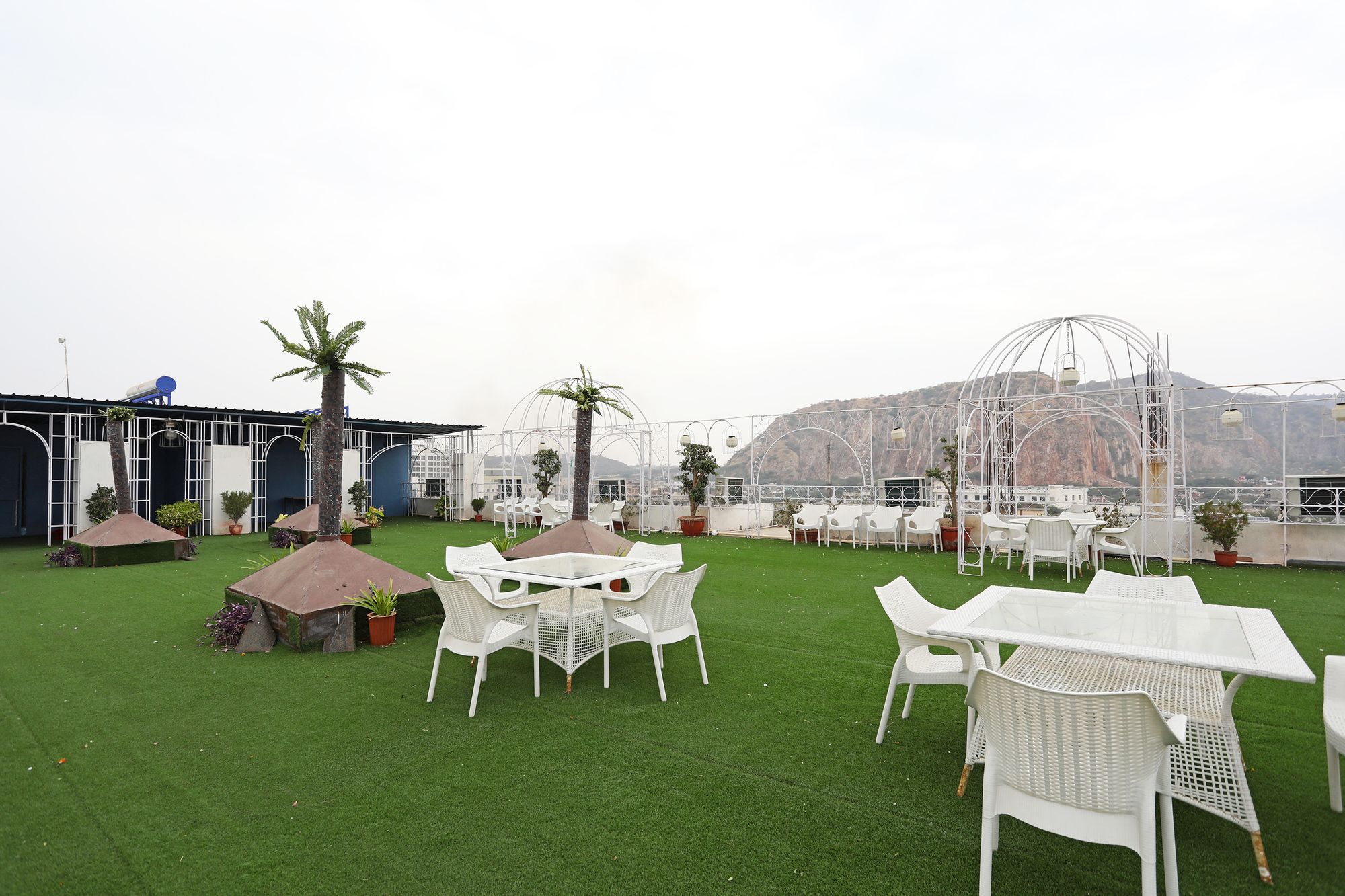 OYO 10325 Hotel Grand Harshal