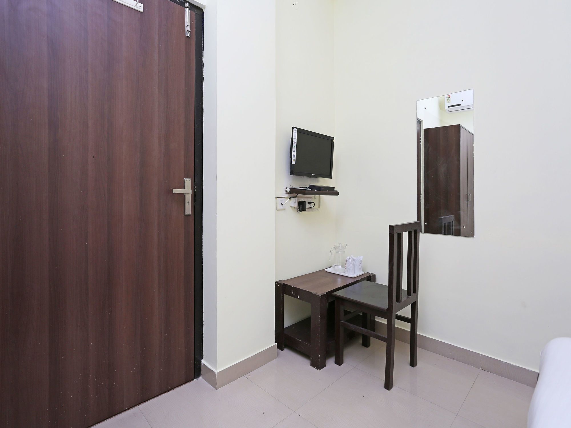 OYO 9649 Hotel RnB Select Vijay Palace