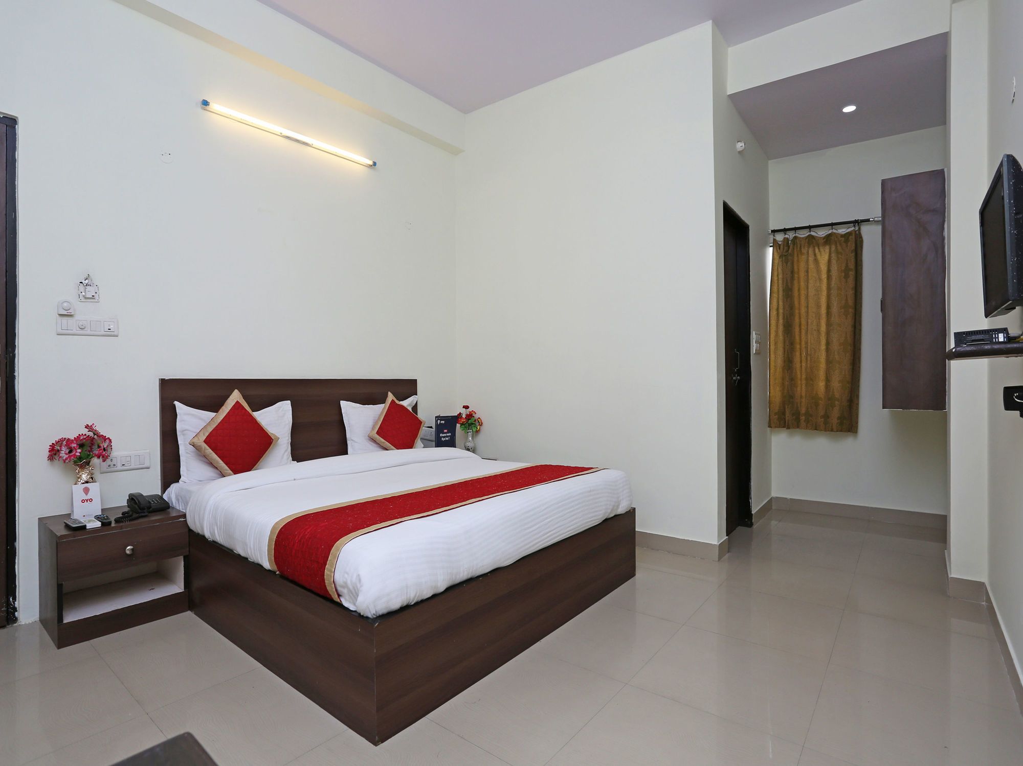 OYO 9649 Hotel RnB Select Vijay Palace