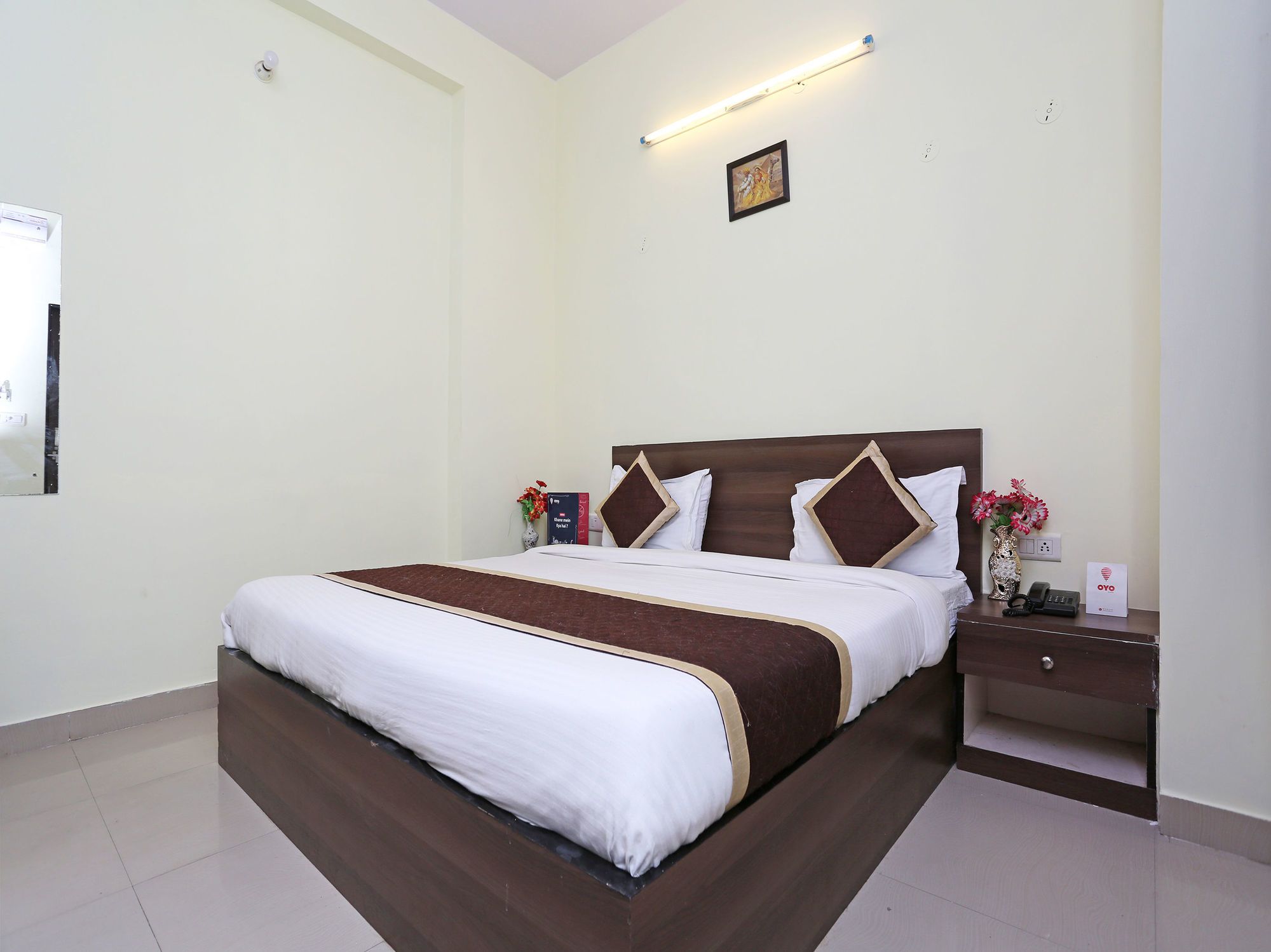 OYO 9649 Hotel RnB Select Vijay Palace