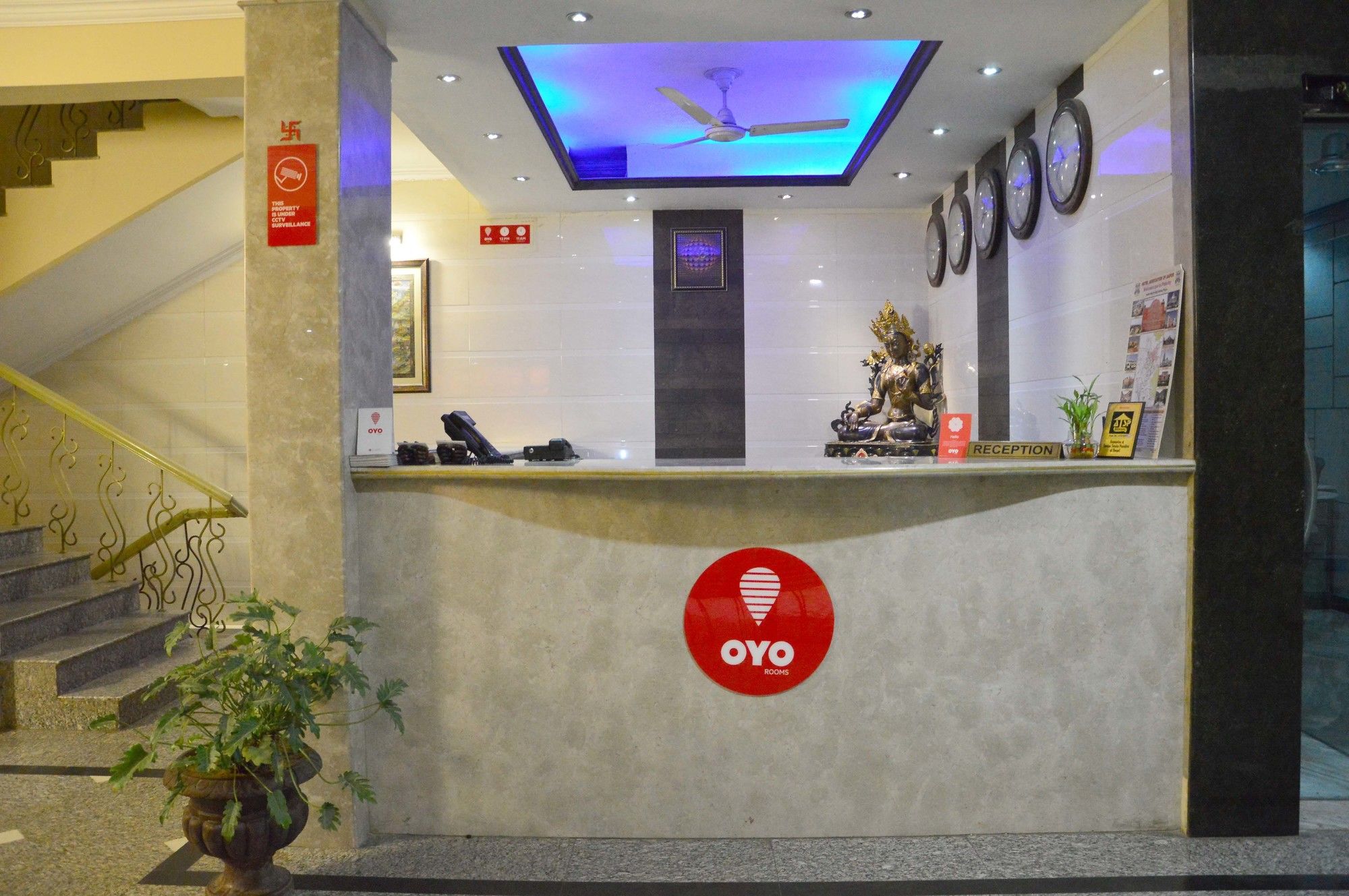 OYO 5723 Hotel Crown Jaipur