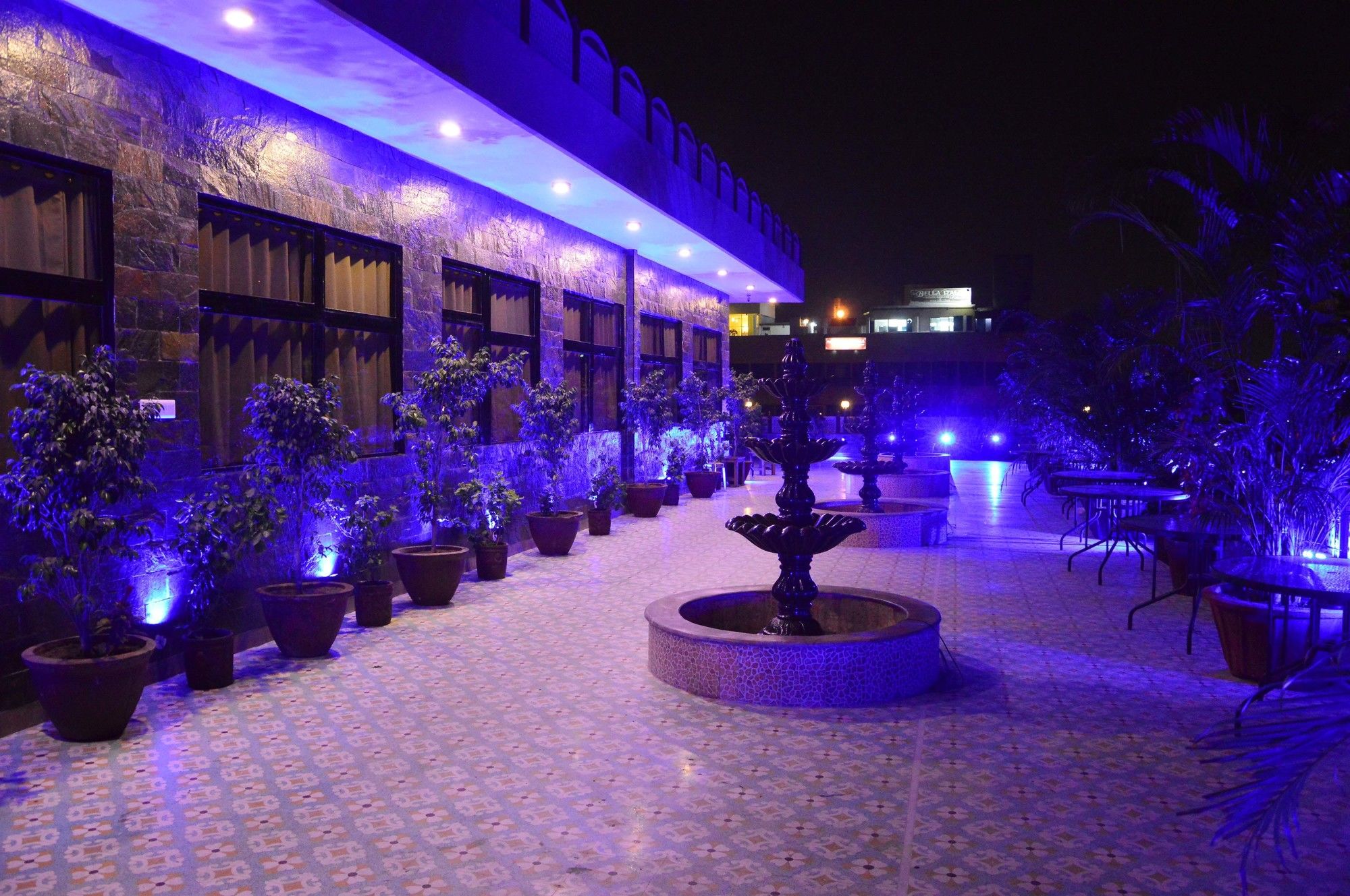 OYO 5723 Hotel Crown Jaipur