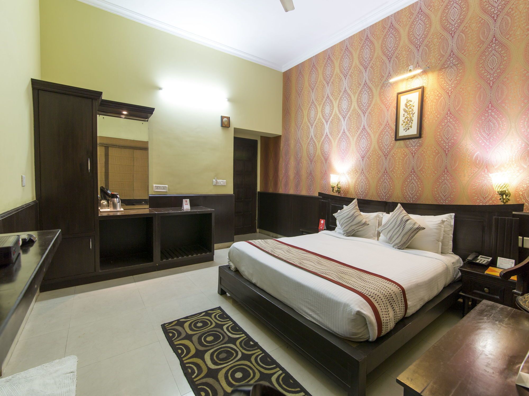 OYO 2072 Hotel Indigo Heritage in Jaipur!