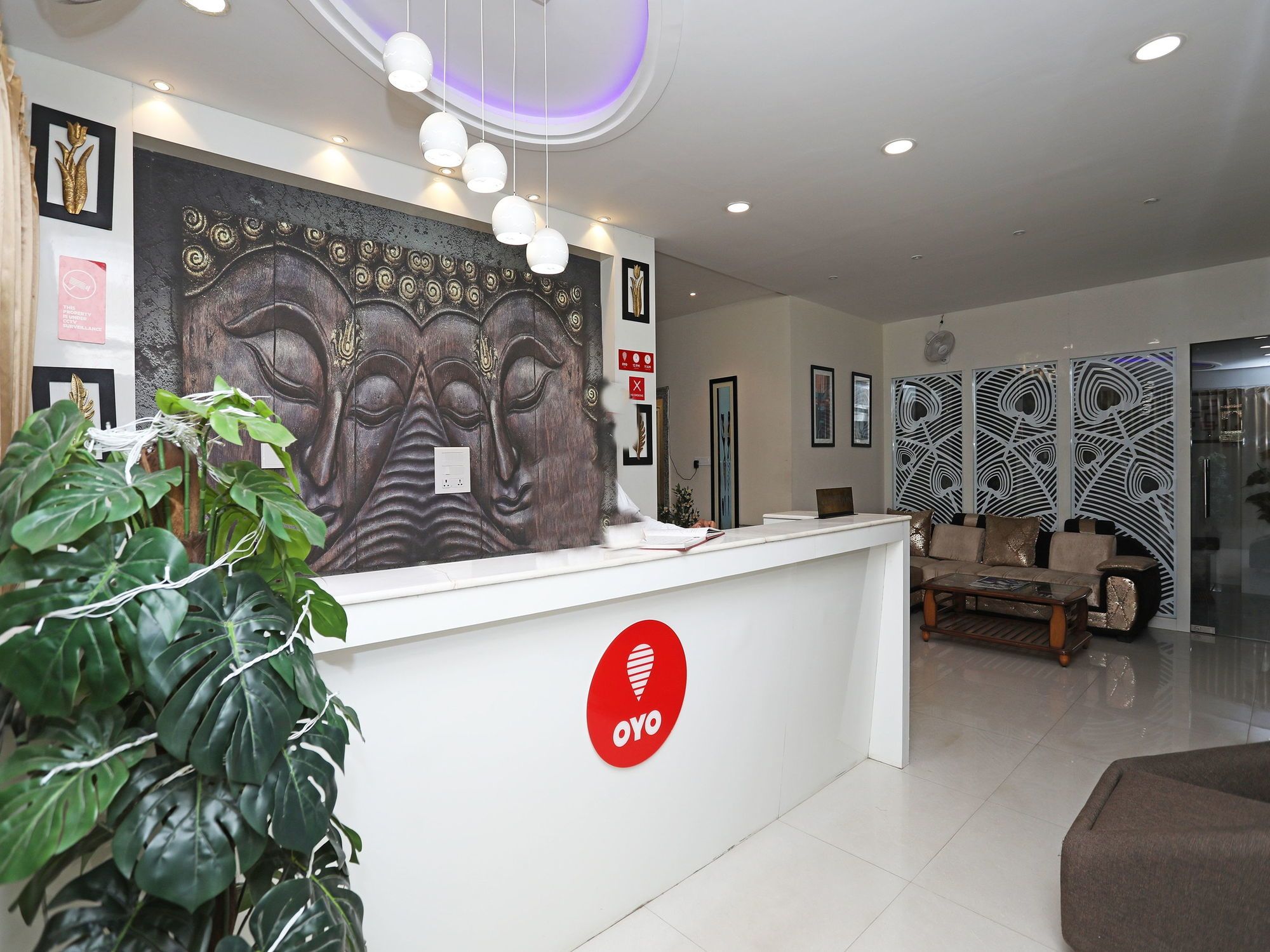 OYO 9972 Hotel Kingfisher