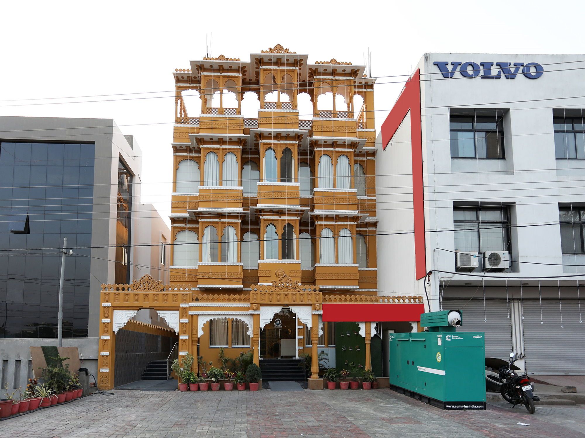 OYO 9972 Hotel Kingfisher