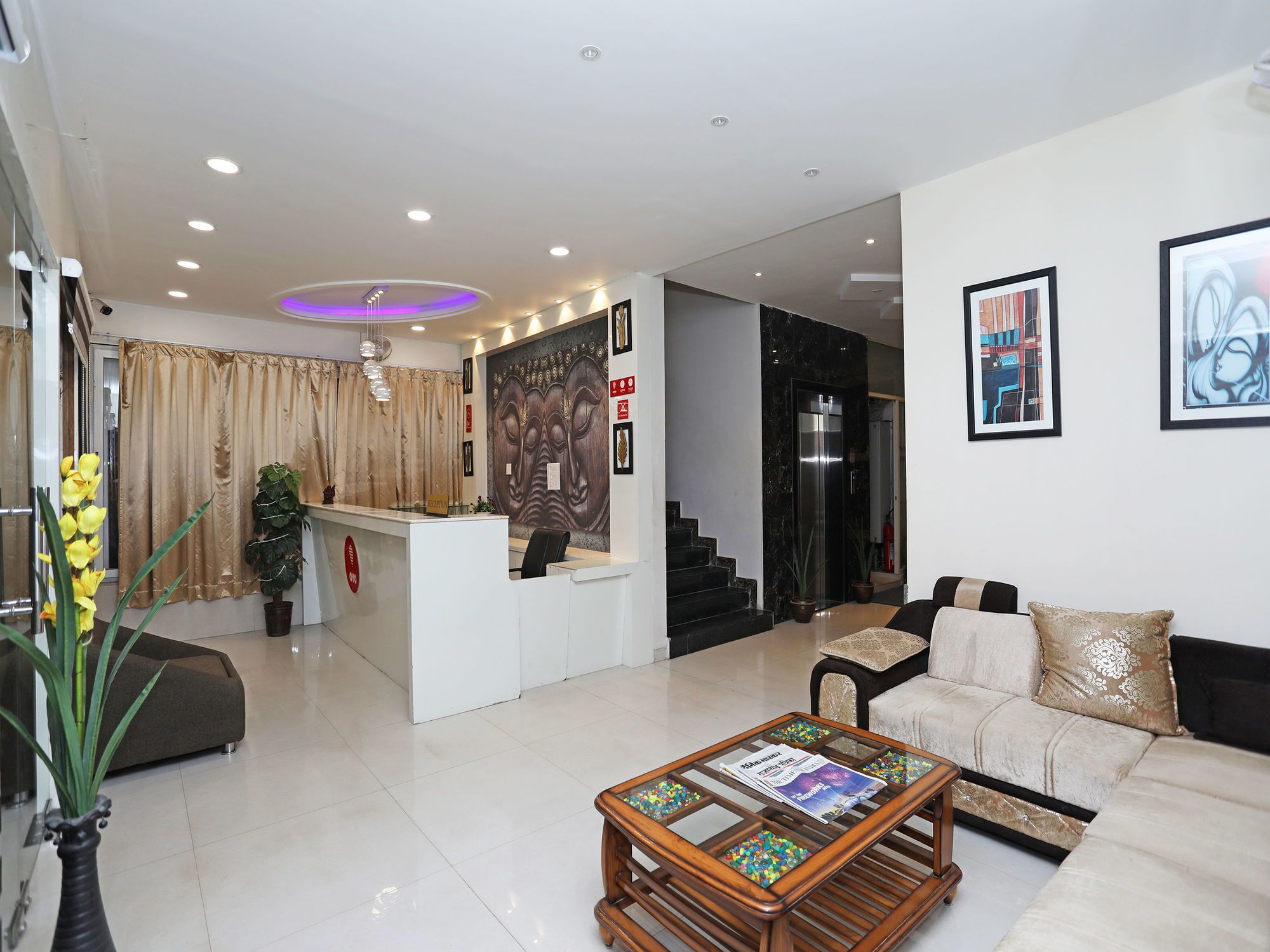 OYO 9972 Hotel Kingfisher
