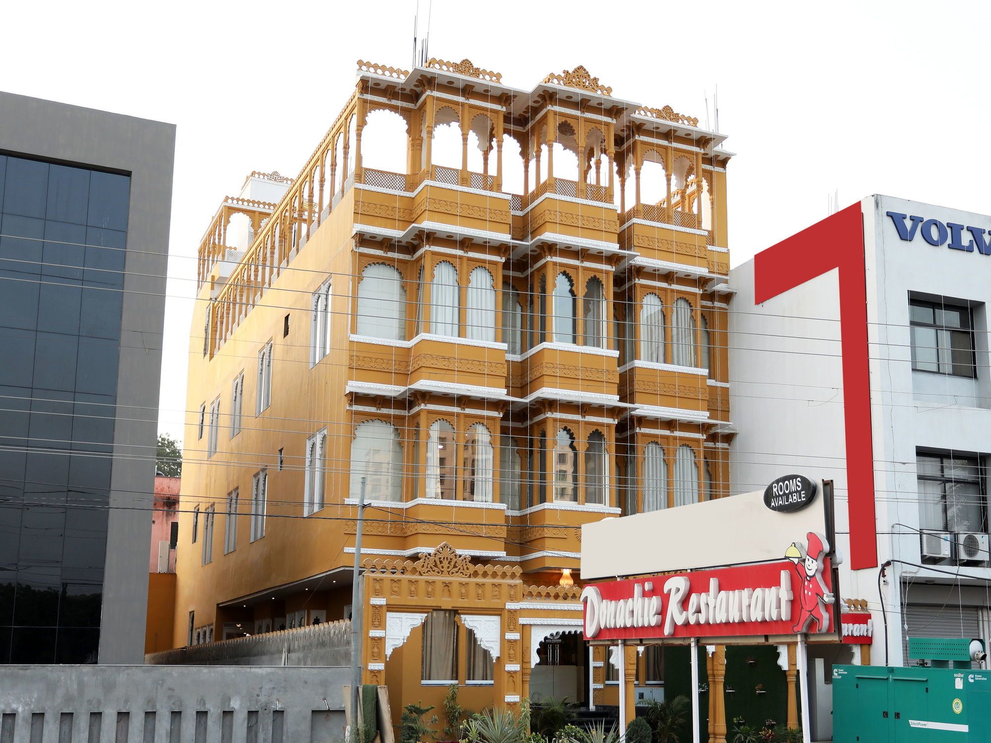 OYO 9972 Hotel Kingfisher