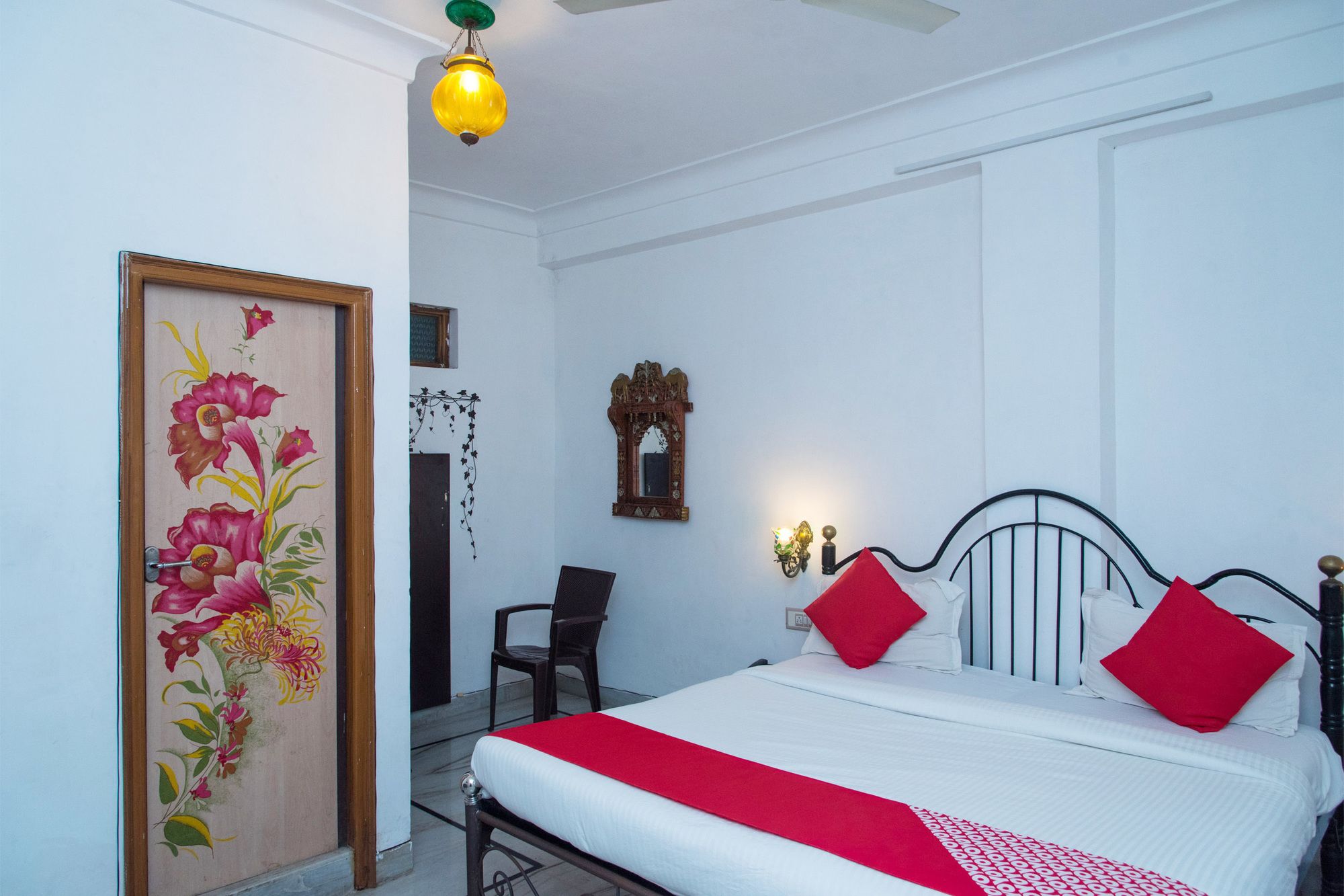 OYO 156 Hotel Lake Haveli