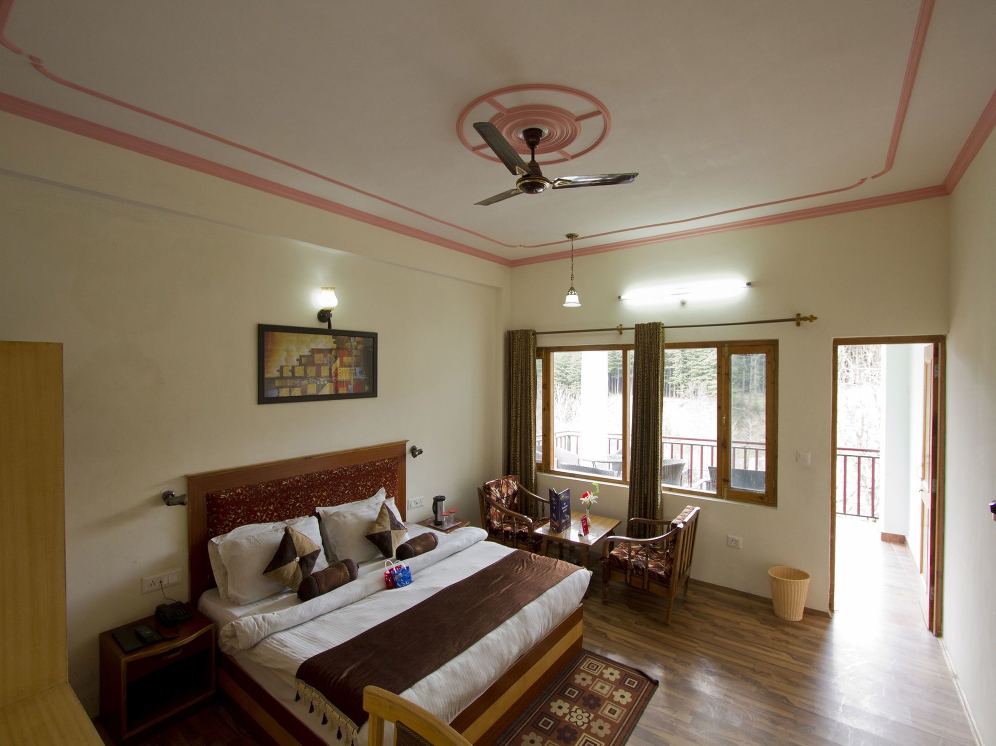 OYO 4581 Hotel Prini Palace