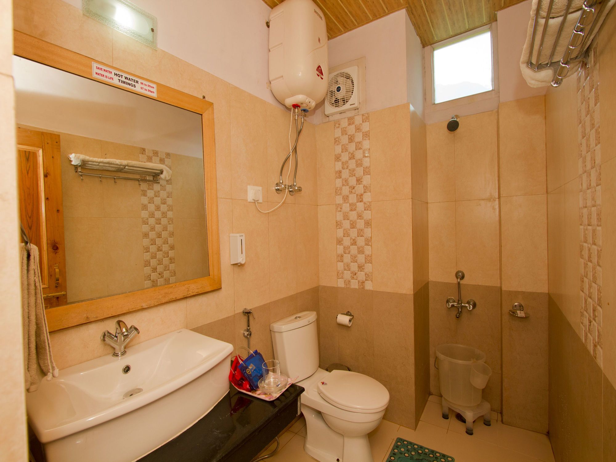 OYO 4581 Hotel Prini Palace