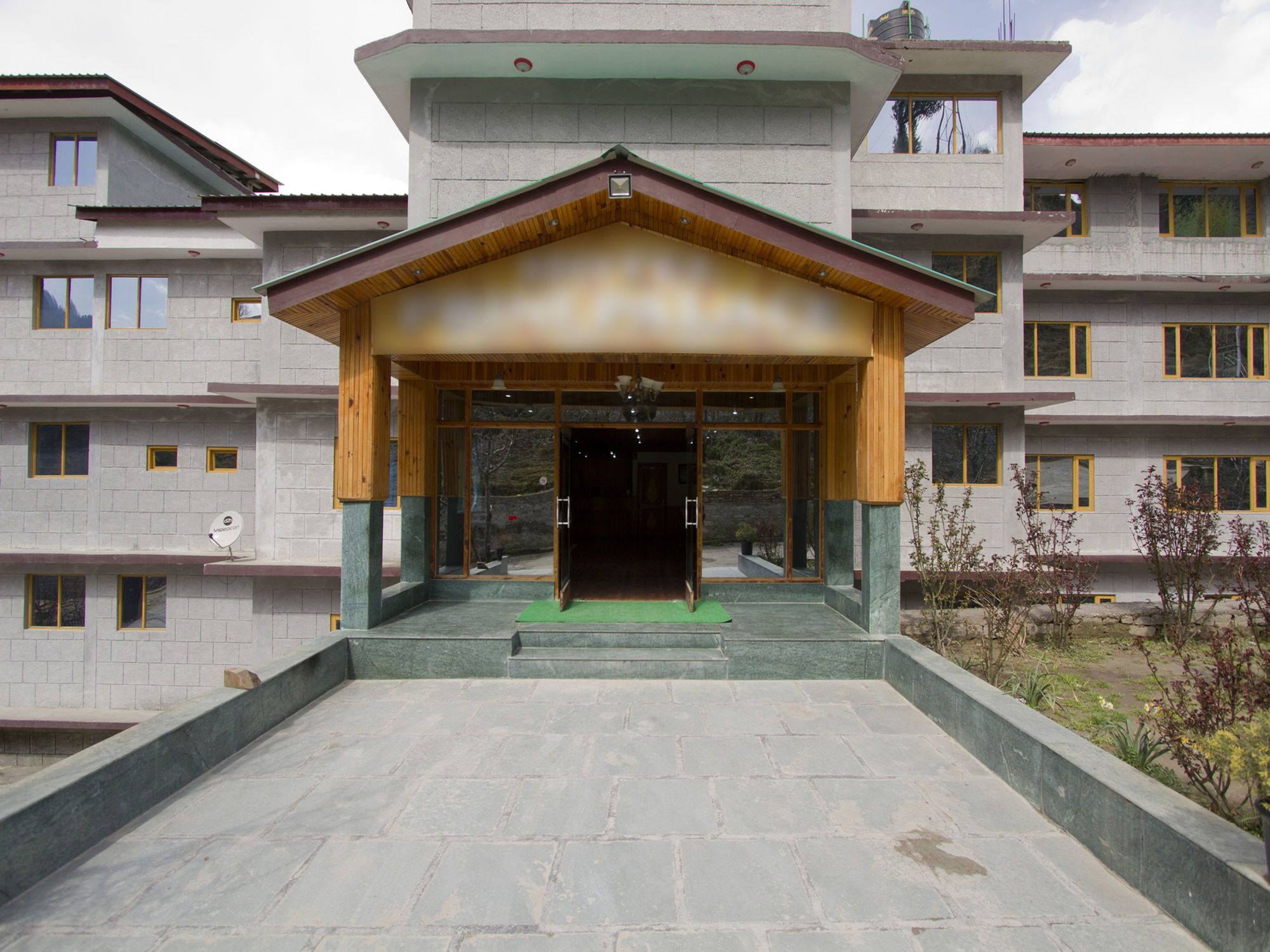 OYO 4581 Hotel Prini Palace