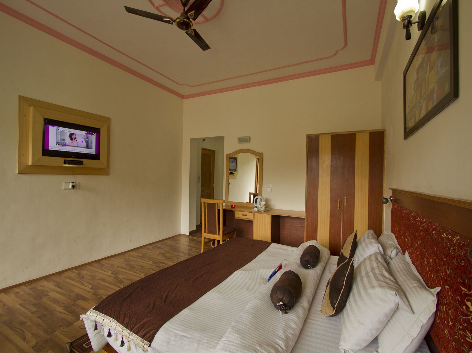 OYO 4581 Hotel Prini Palace