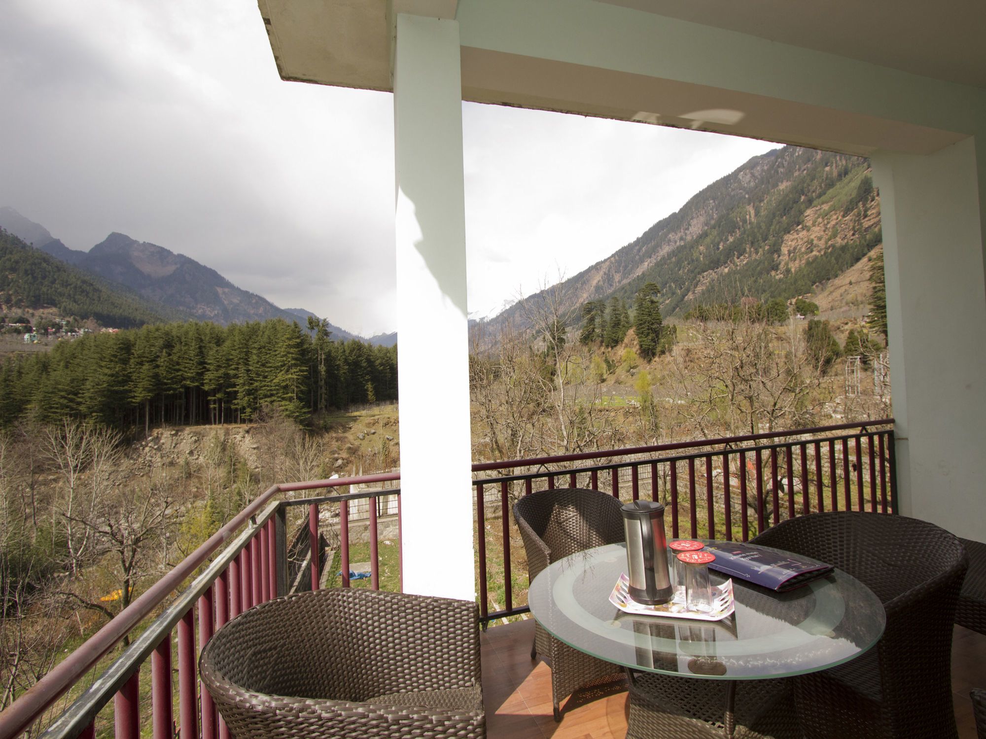 OYO 4581 Hotel Prini Palace