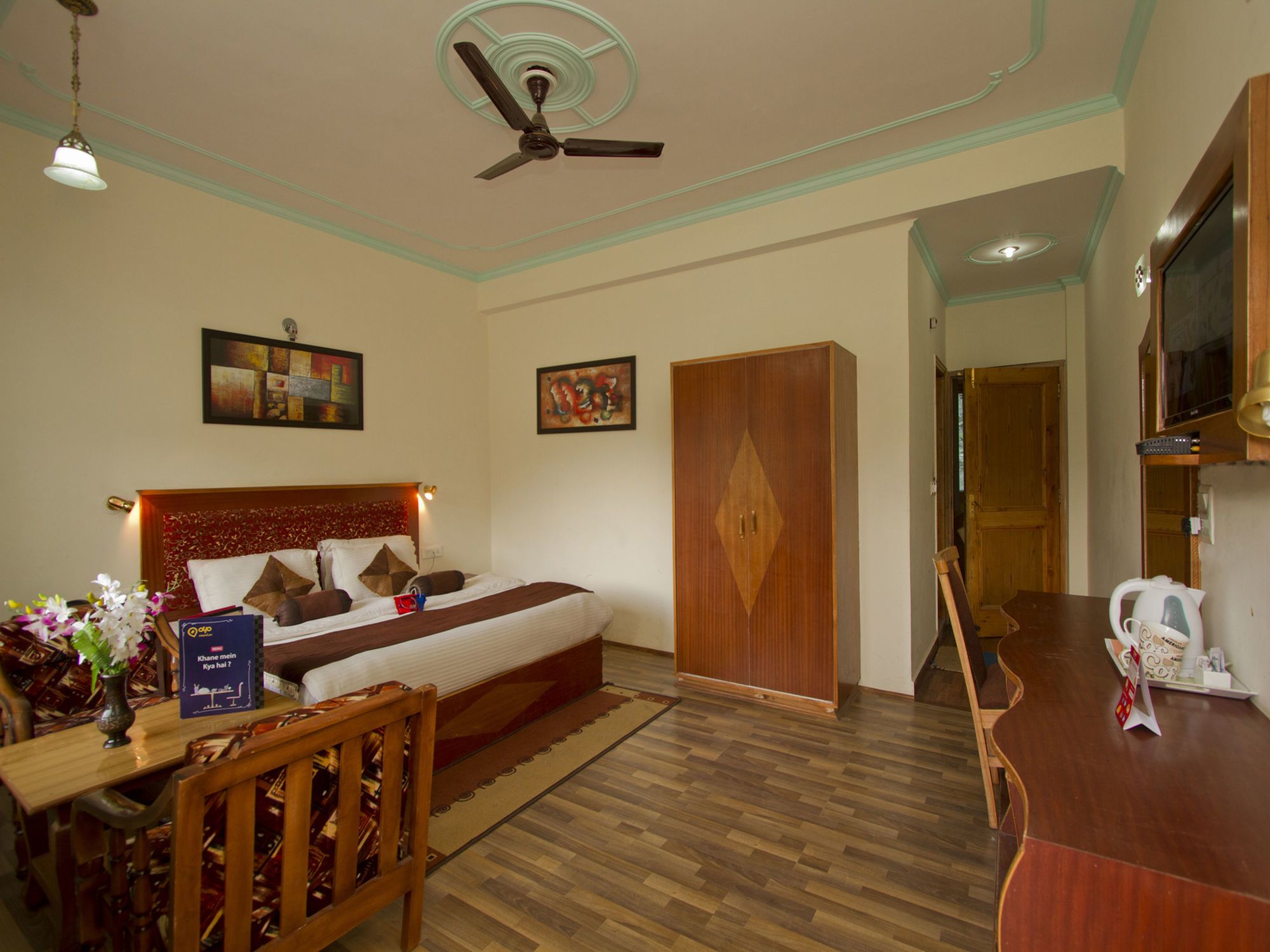 OYO 4581 Hotel Prini Palace