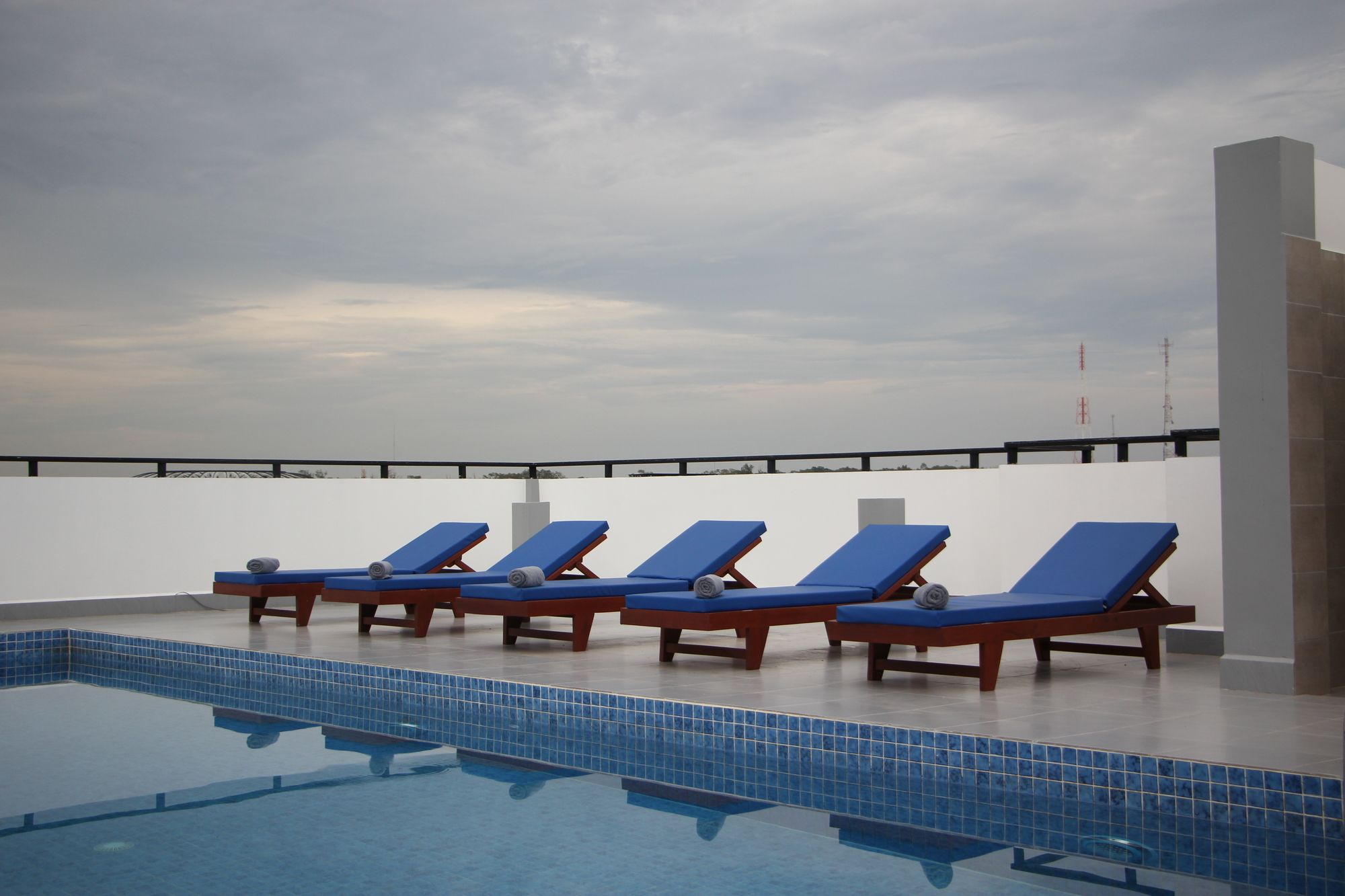 Nagara Hotel and Residence