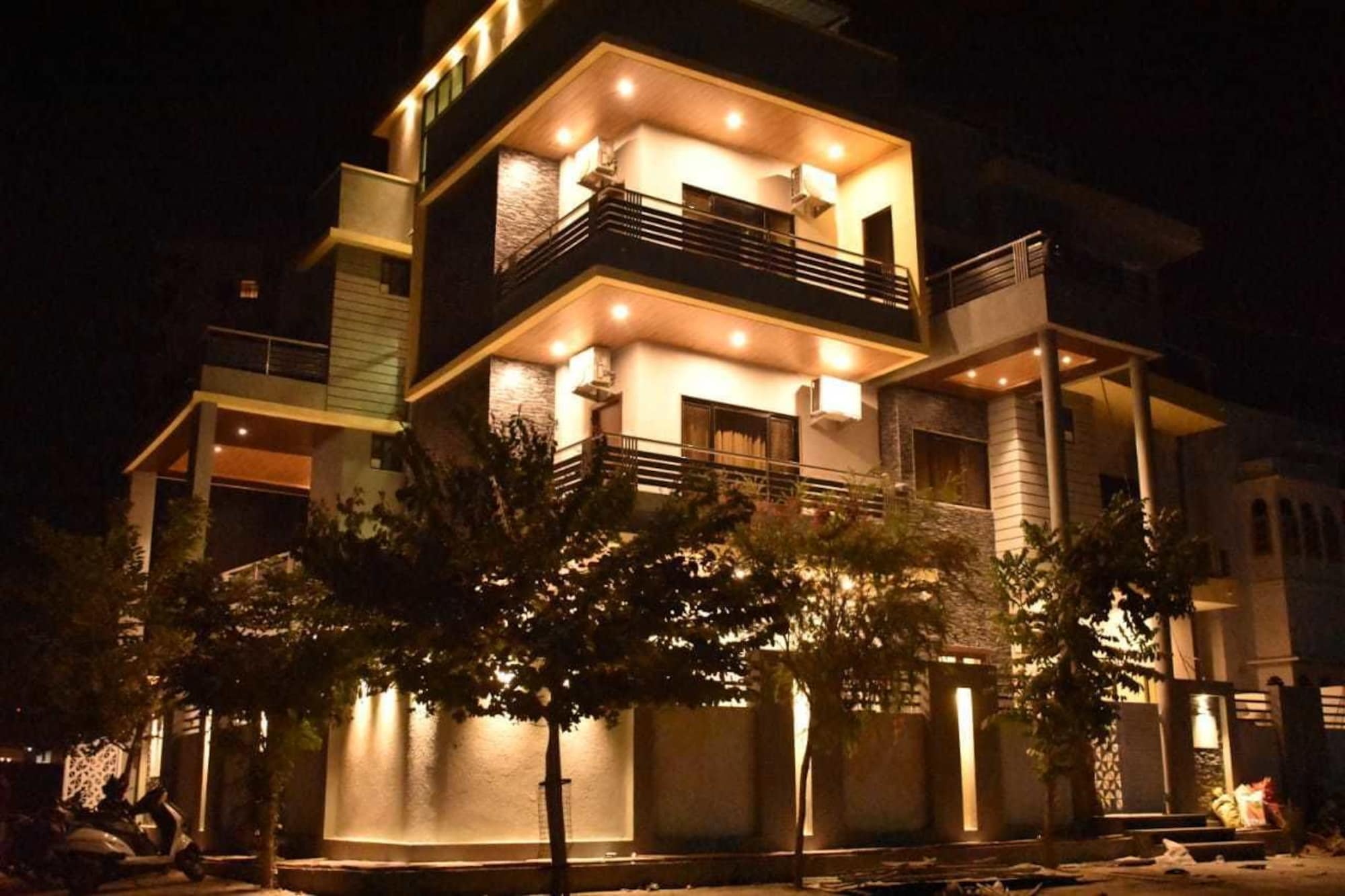 Grand Vinayak