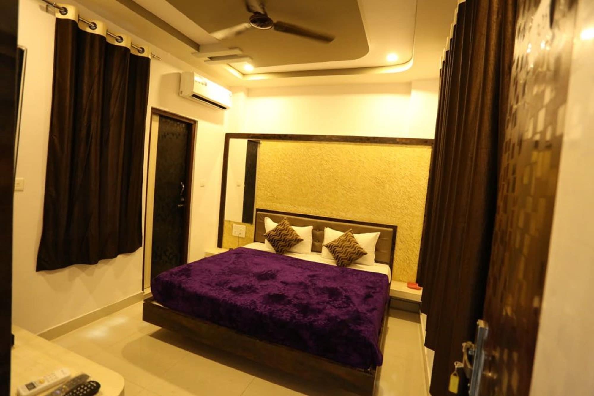 Hotel Westwood - Udaipur