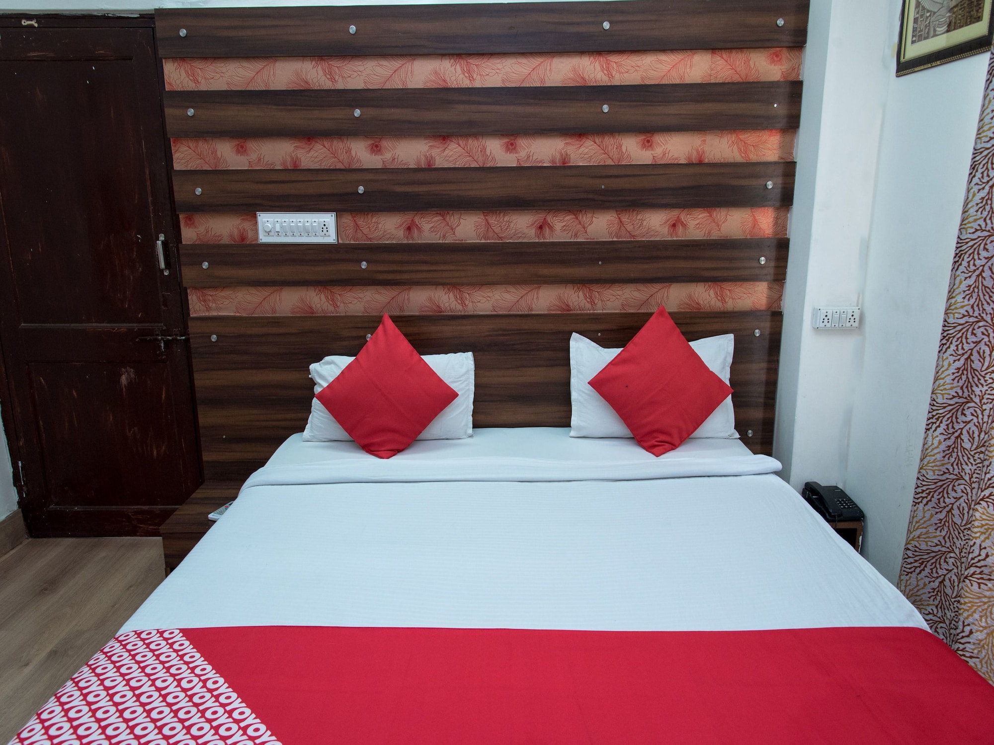 OYO 13357 Destiny Inn