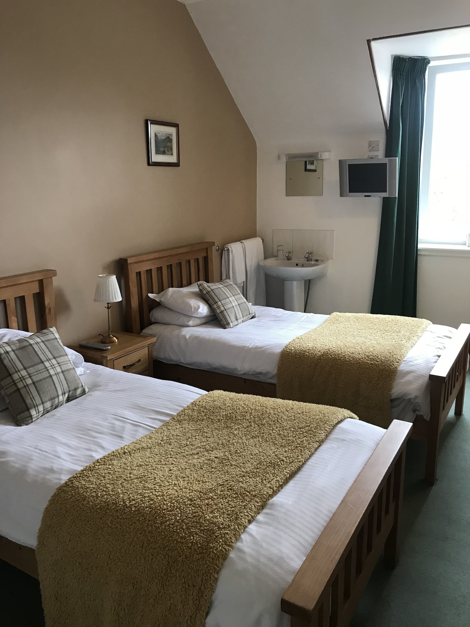 Whitebridge Hotel