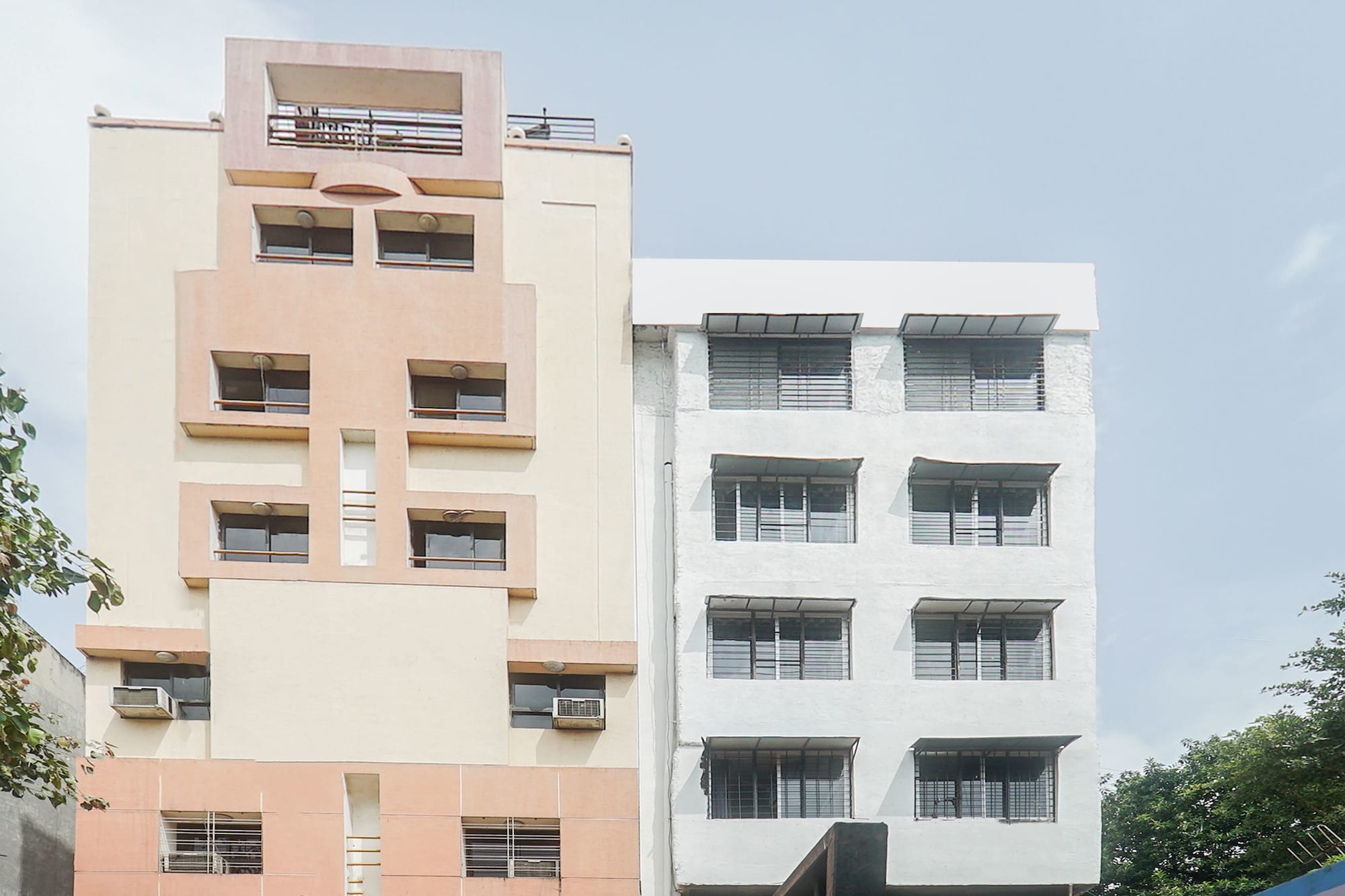 OYO 14929 River View