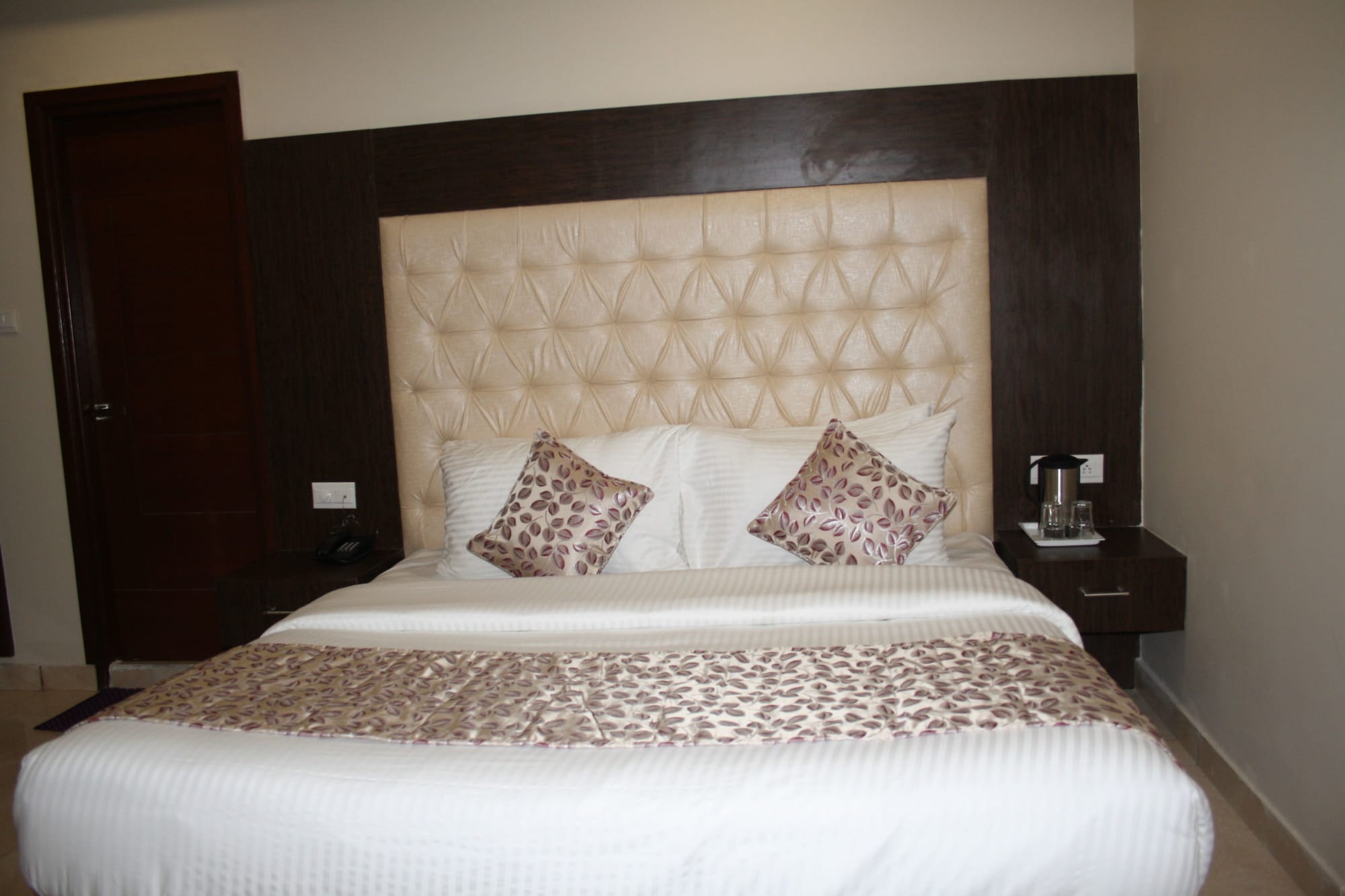 The Green Leaf Resort
