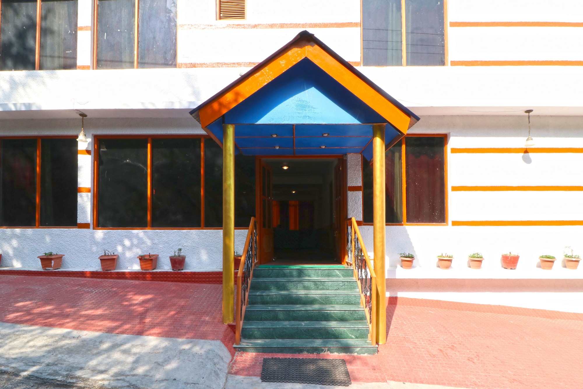 Trimrooms Manali