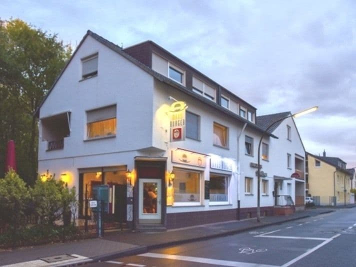 Mad´s Hotel & Burger
