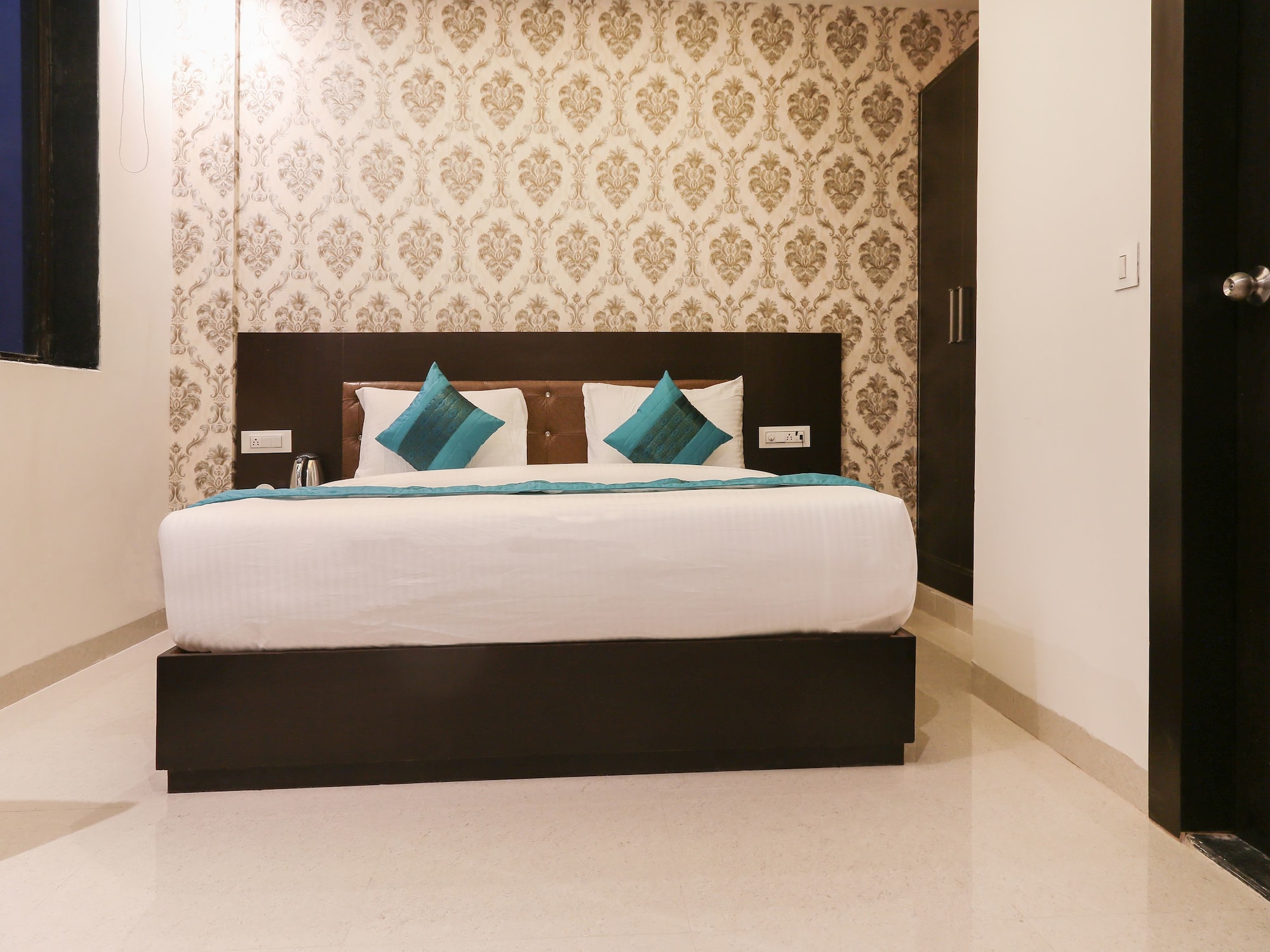 OYO 23368 Boutique Hotel Paragon