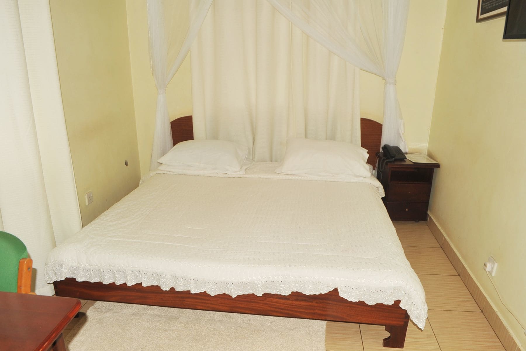 New Scroll Inn Hotel