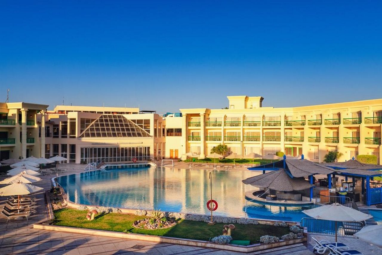 Swiss Inn Resort Hurghada (ex Hilton) in Al Ghardaqah!