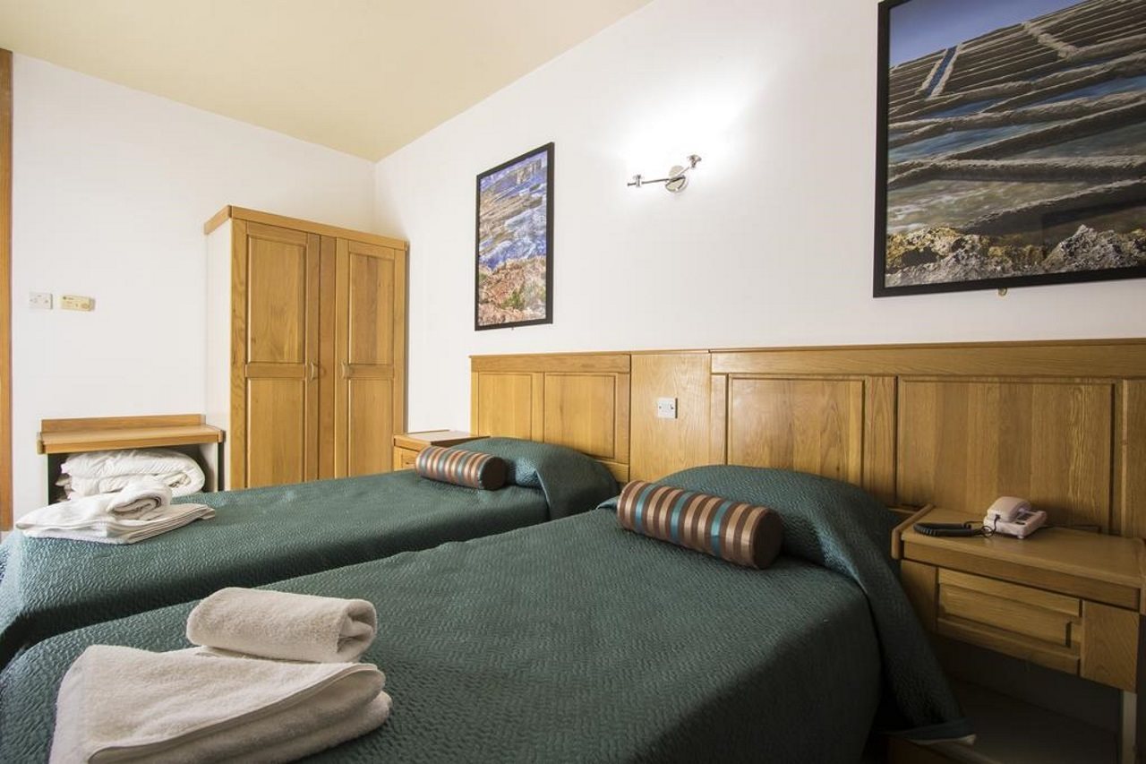 Canifor Hotel