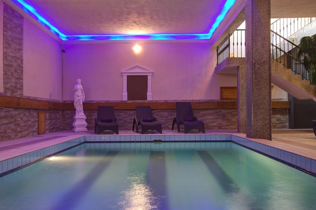 Canifor Hotel