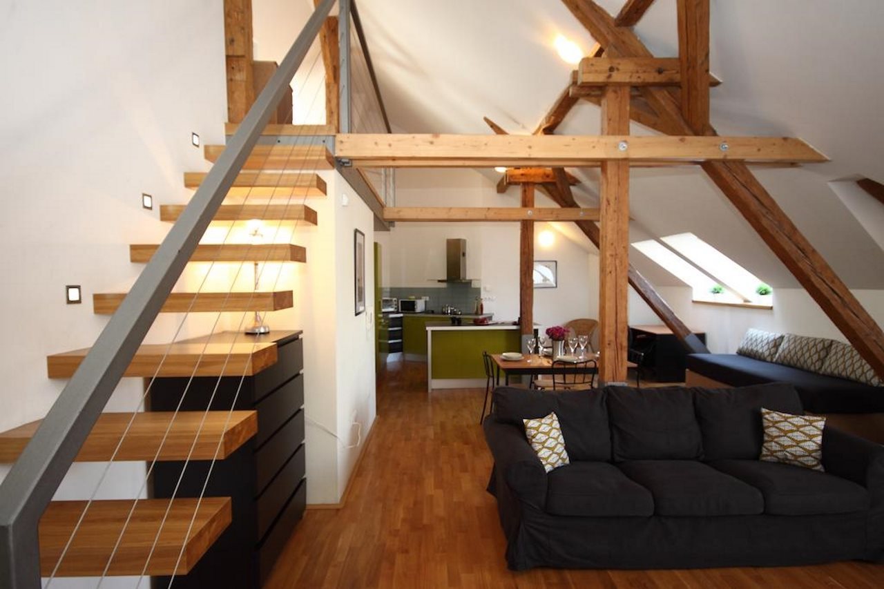 RiverView Palace Apartments