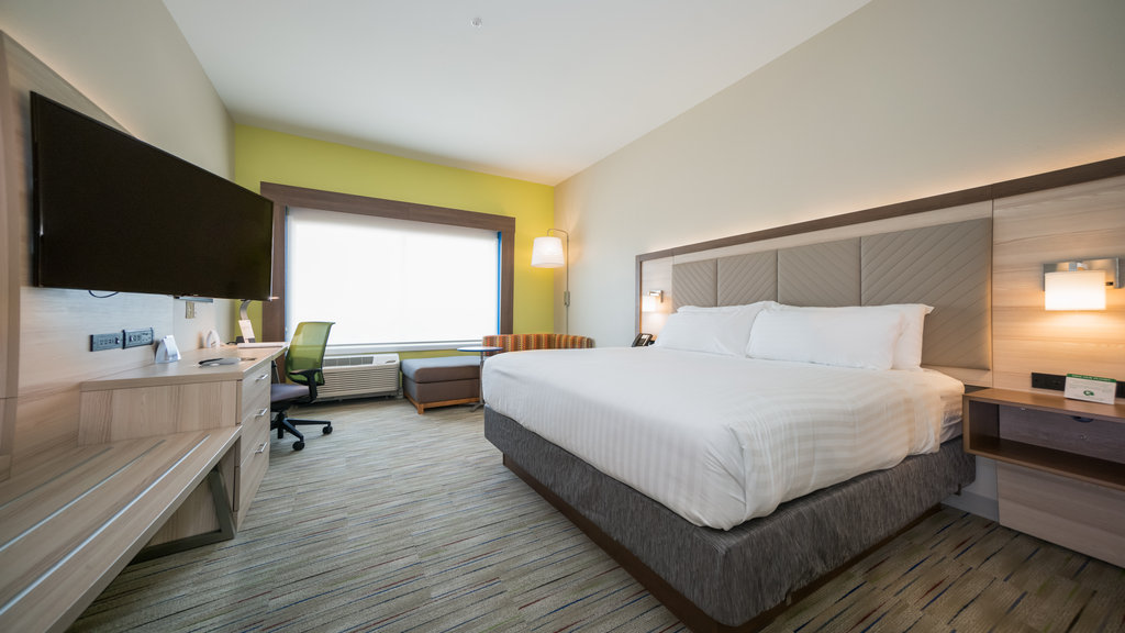 Holiday Inn Express & Suites Southaven Central - Memphis in Memphis!