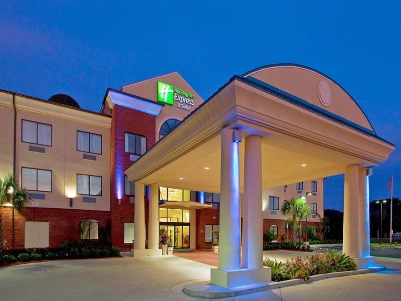 Holiday Inn Express Hotel & Suites Panama City-Tyndall in Panama City!