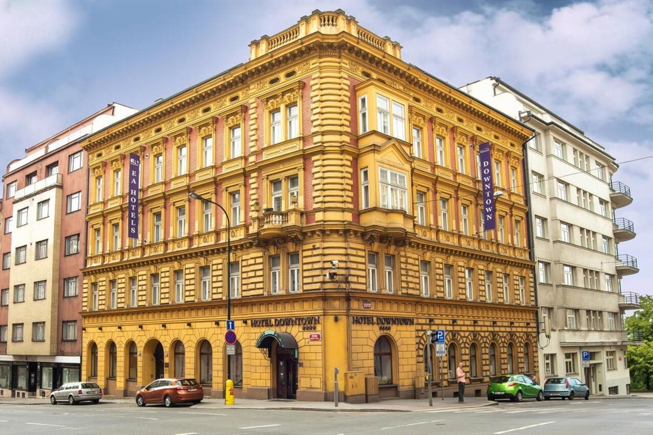 EA Hotel Downtown