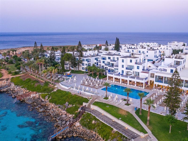 Louis Nausicaa Beach