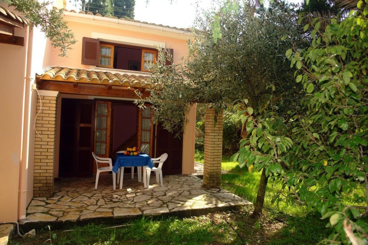 Villa Olive Apartments