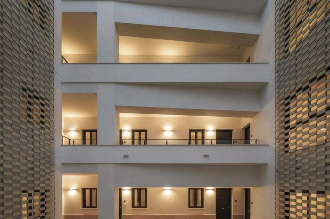 Singular Metropol