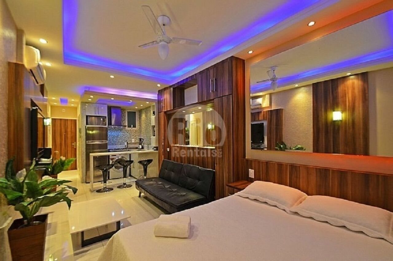 Lindo apto reformado com vista - C044