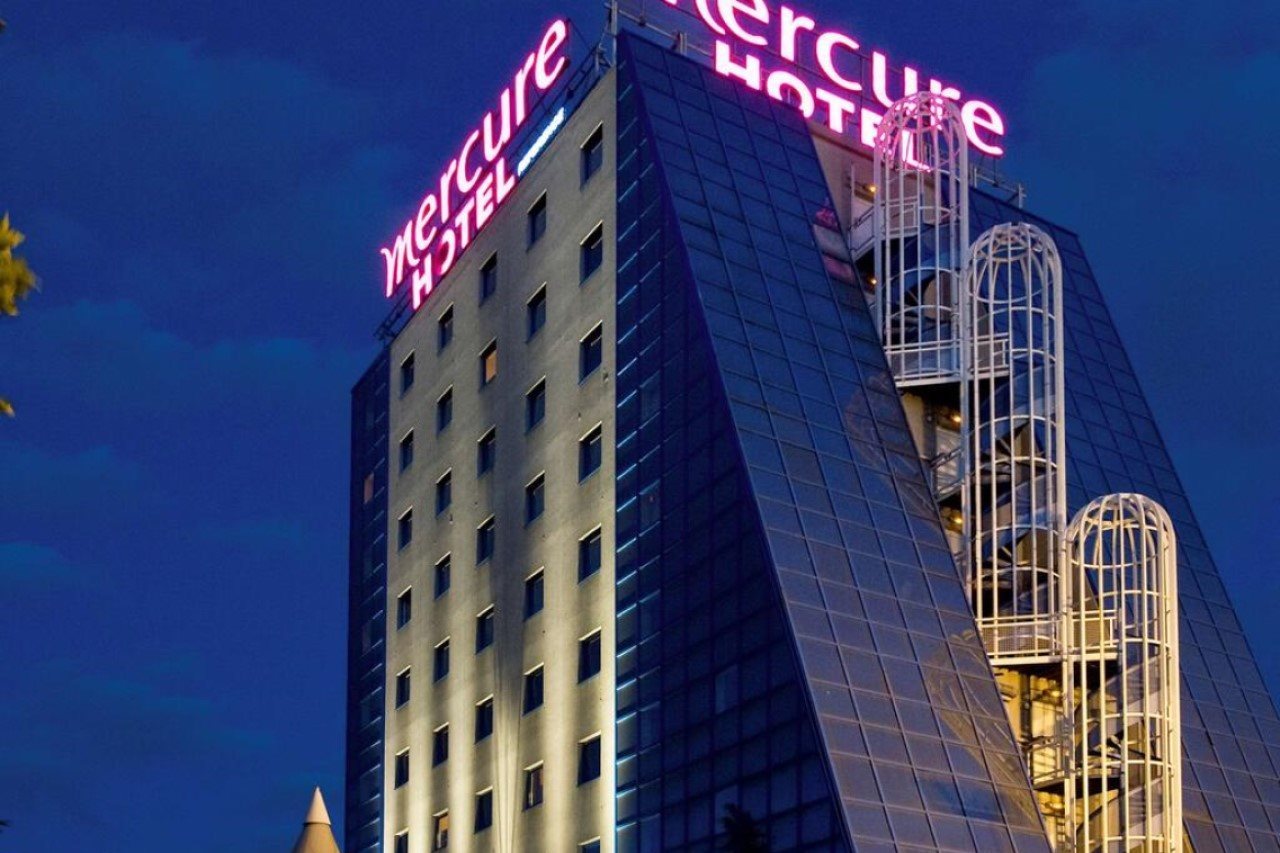 Mercure Paris Porte De Pantin in Montreuil!