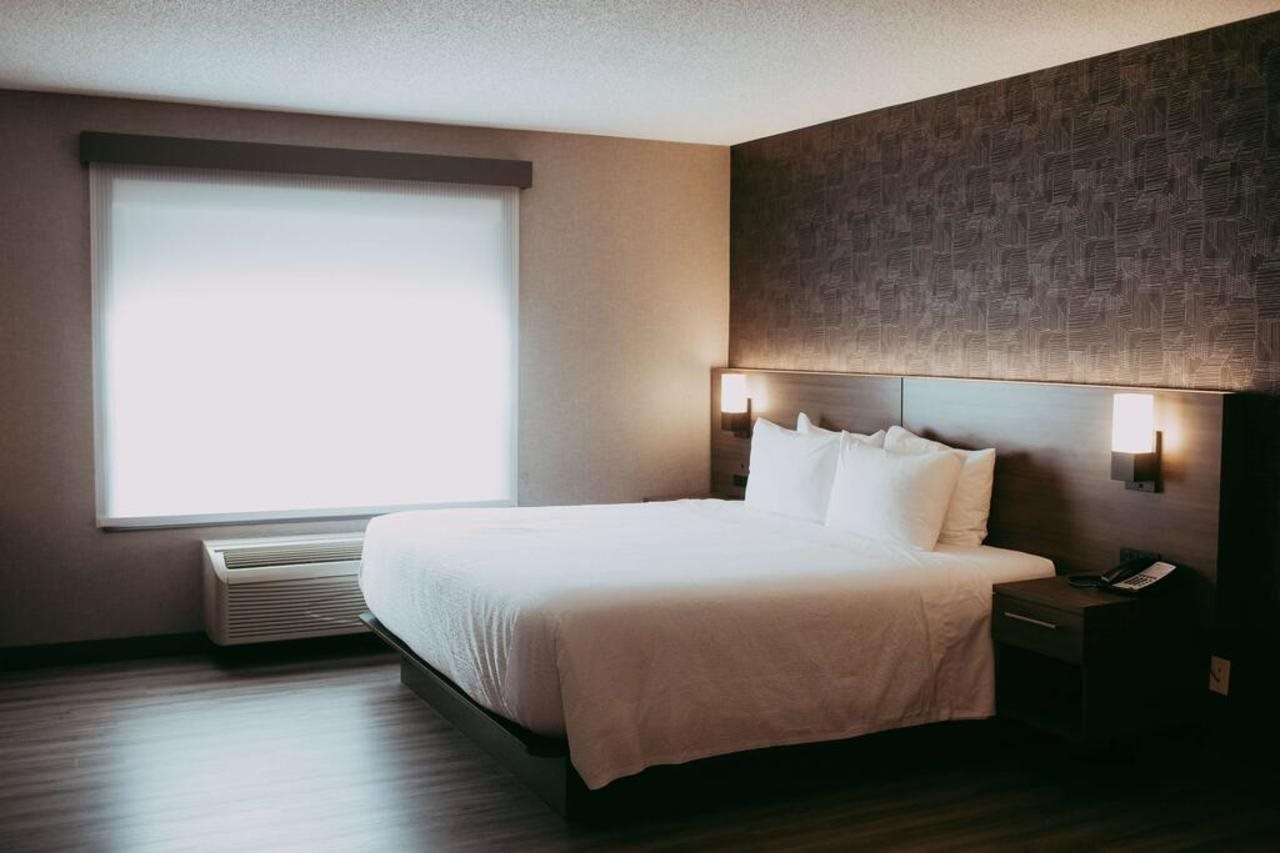 Best Western Plus West Edmonton (ex Holiday Inn Express Hotel and Suites Edmonton At The Mall) in Edmonton!